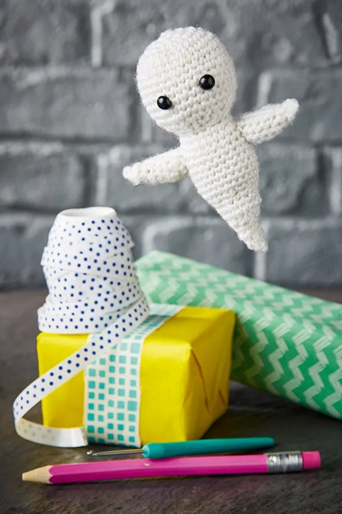 Mini Ghost Crochet