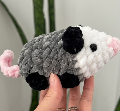 14 Unique Opossum Free Crochet Patterns