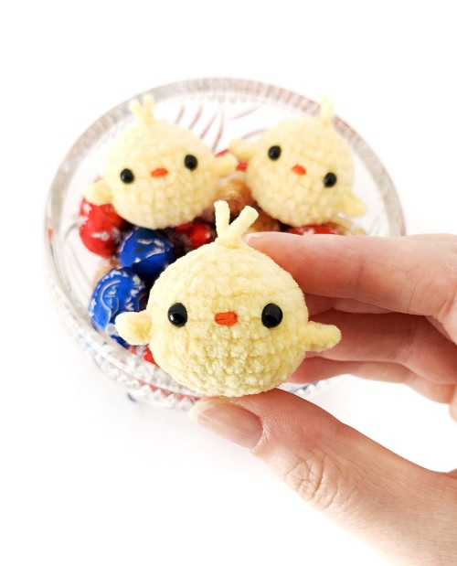 13 Crochet Mini Chicken Free Patterns