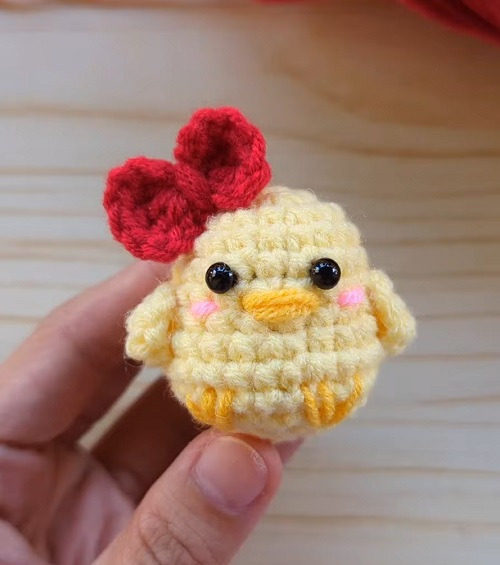 13 Crochet Mini Chicken Free Patterns
