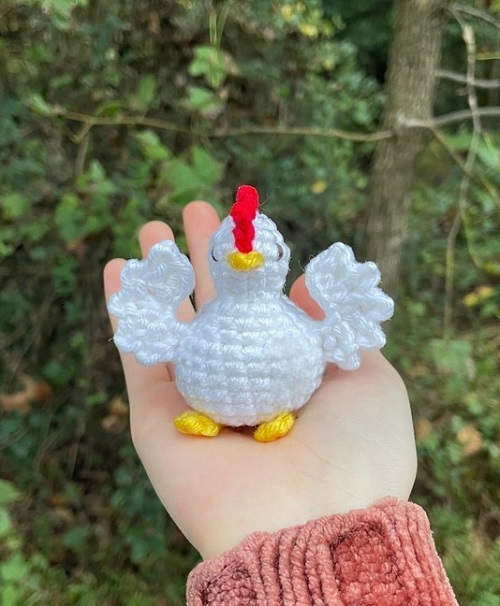 13 Crochet Mini Chicken Free Patterns