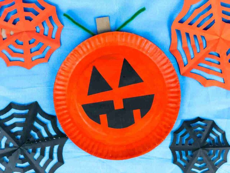 15 Fun Halloween Crafts for Toddlers and Preschoolers