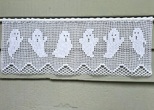 14 Under-One-Week Halloween Decor Free Crochet Patterns