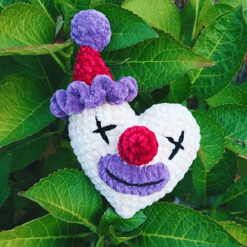 14 Unique Clown Free Crochet Patterns
