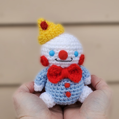 14 Unique Clown Free Crochet Patterns
